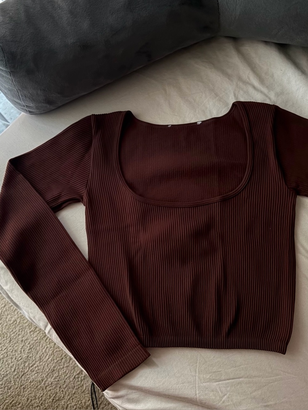 brown cropped longsleeve